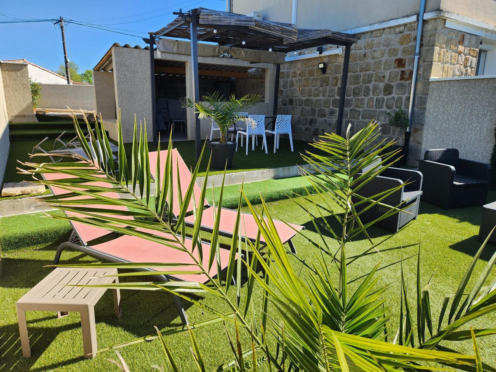 Gites Ma&Lia Sud Ardeche Saint-Etienne-de-Fontbellon Ngoại thất bức ảnh
